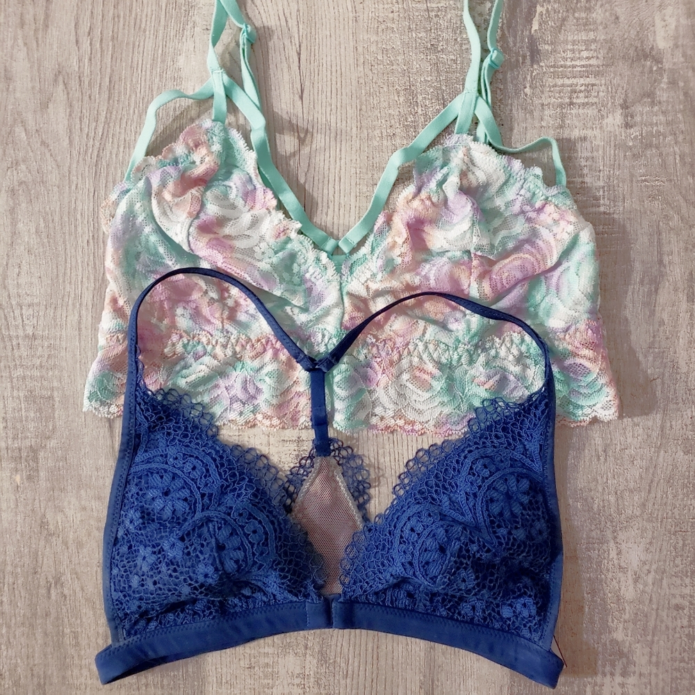 Victoria's Secret VS 2 Bralette Lot Strappy XSmall